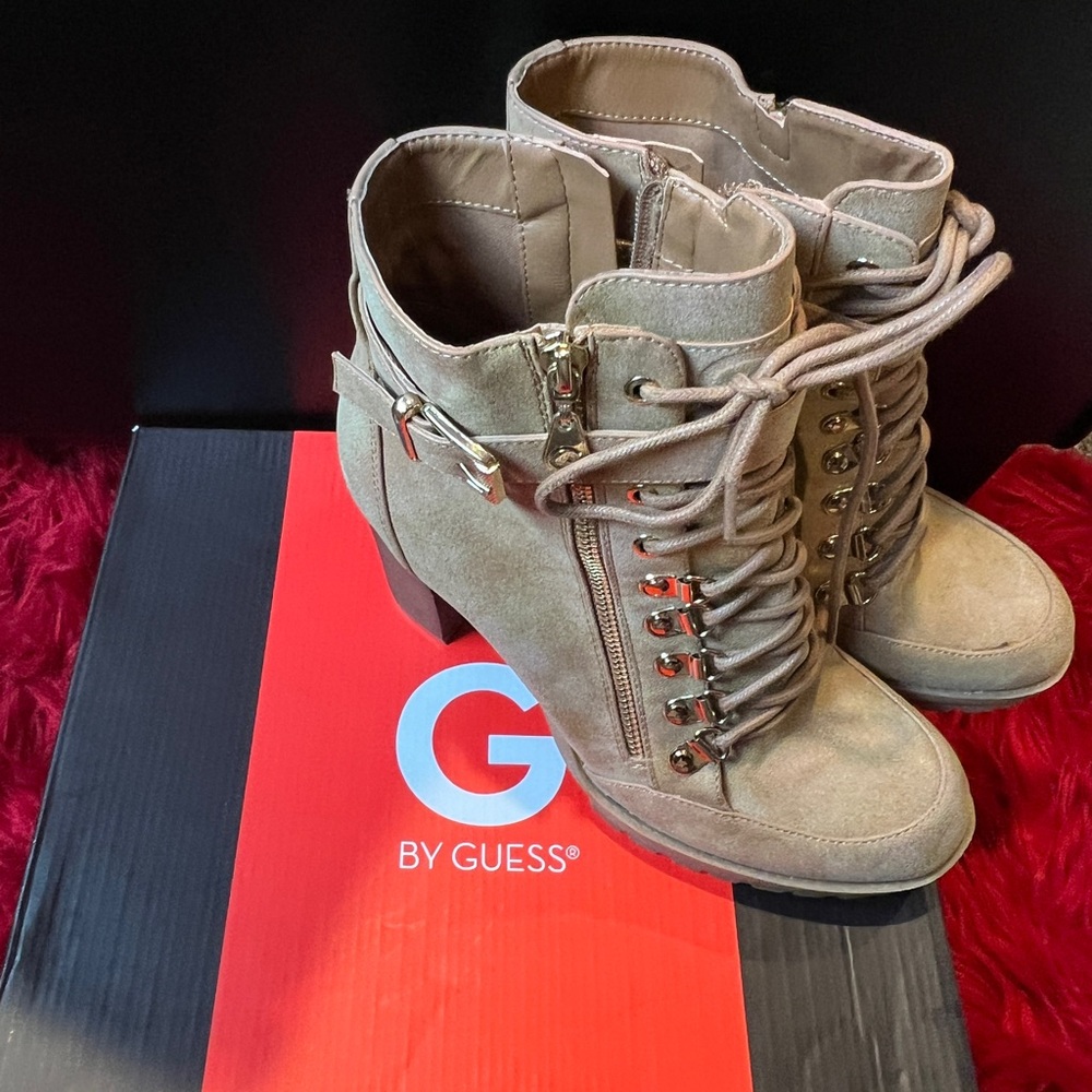 Guess Women's Lace-Up Tan Boots